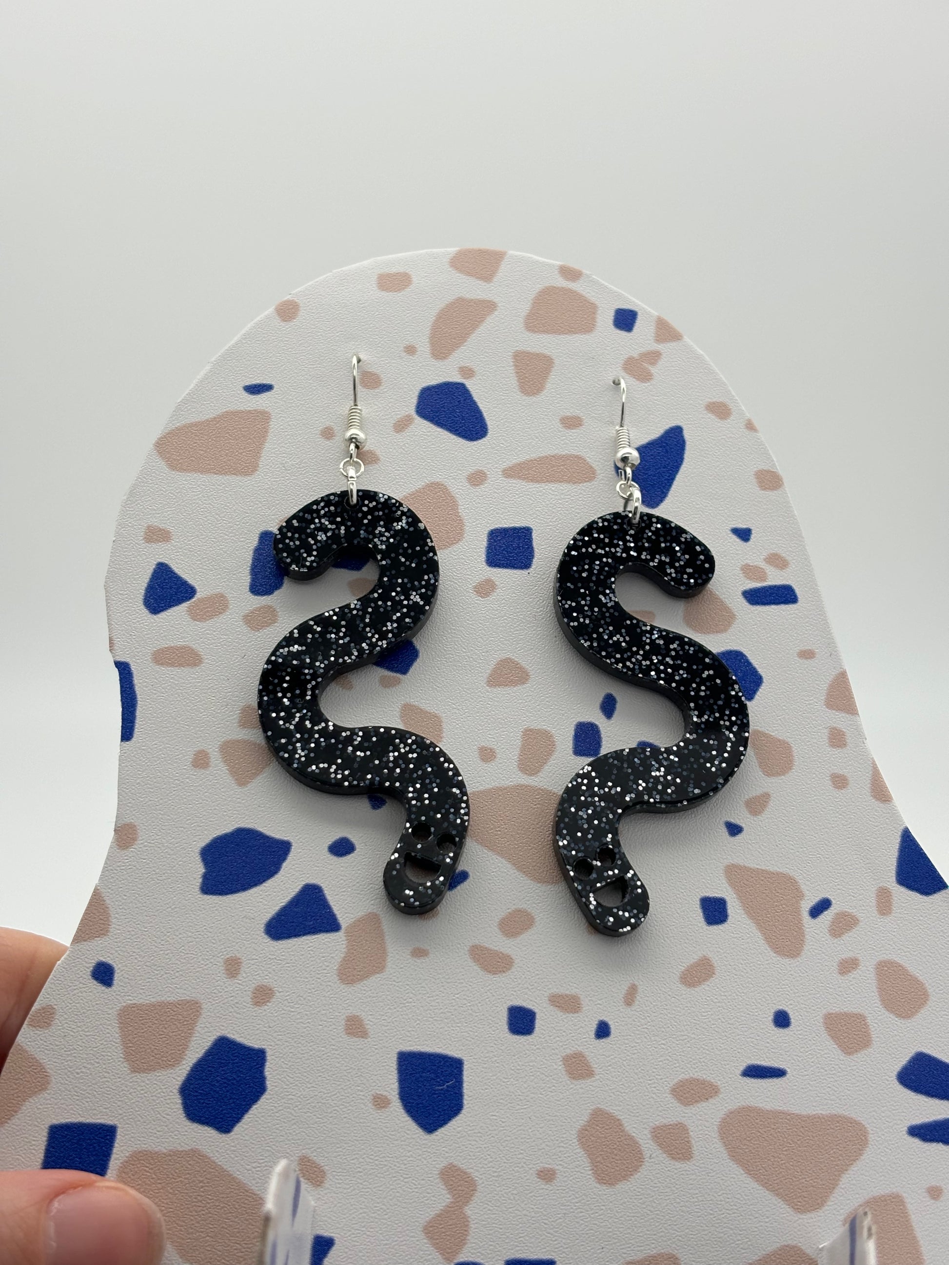 Glitter Worm Simple Dangles - Black image 2