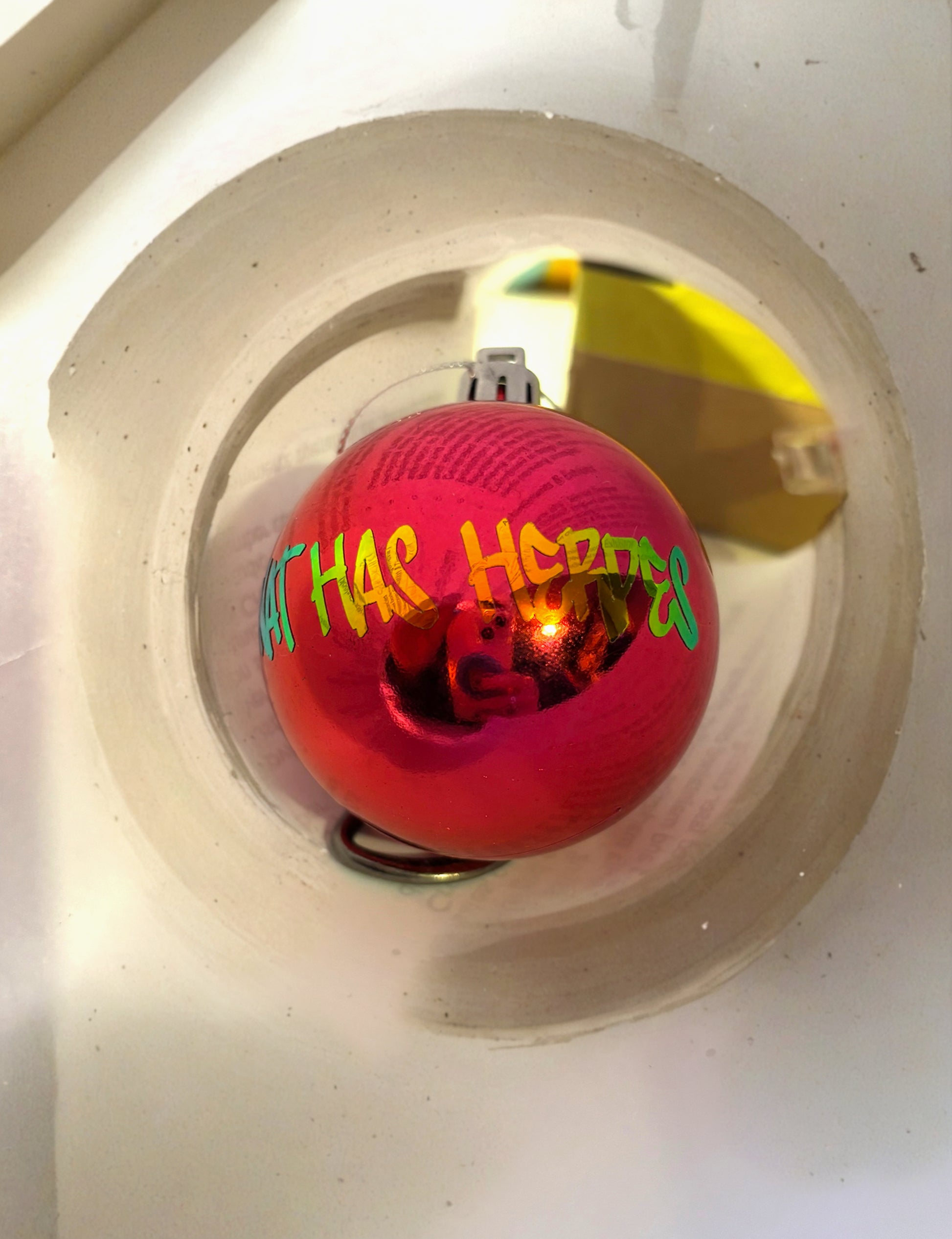 Pink Chrome Nat Bauble image 2