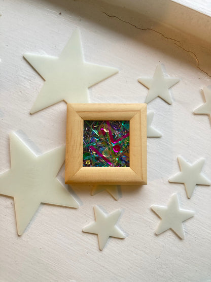 Mini Glitter Trash Frame - Square image 0