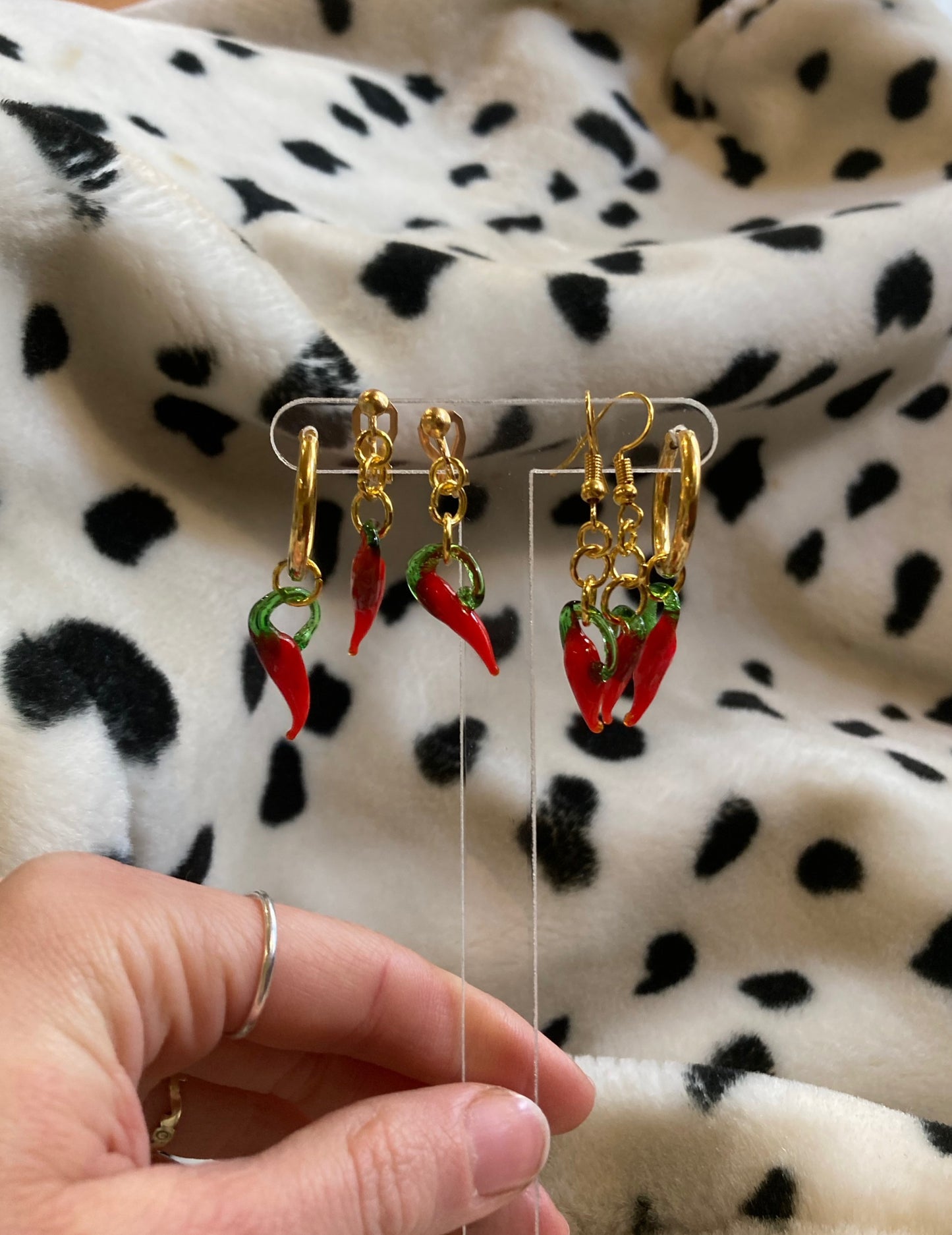 Clicker Hoop Chilli Earrings - Gold Plated image 2