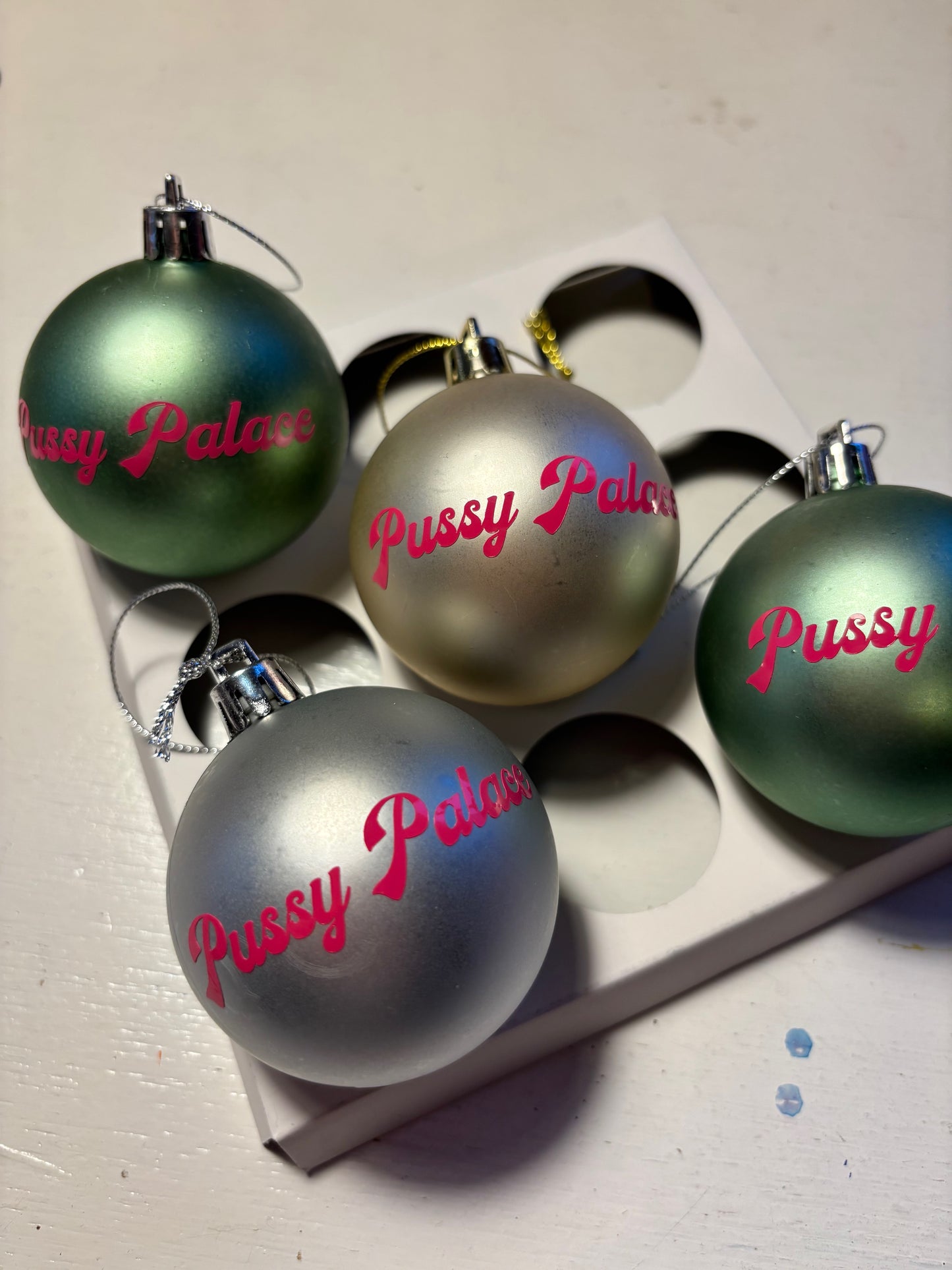P*ssy Palace Bauble image 4