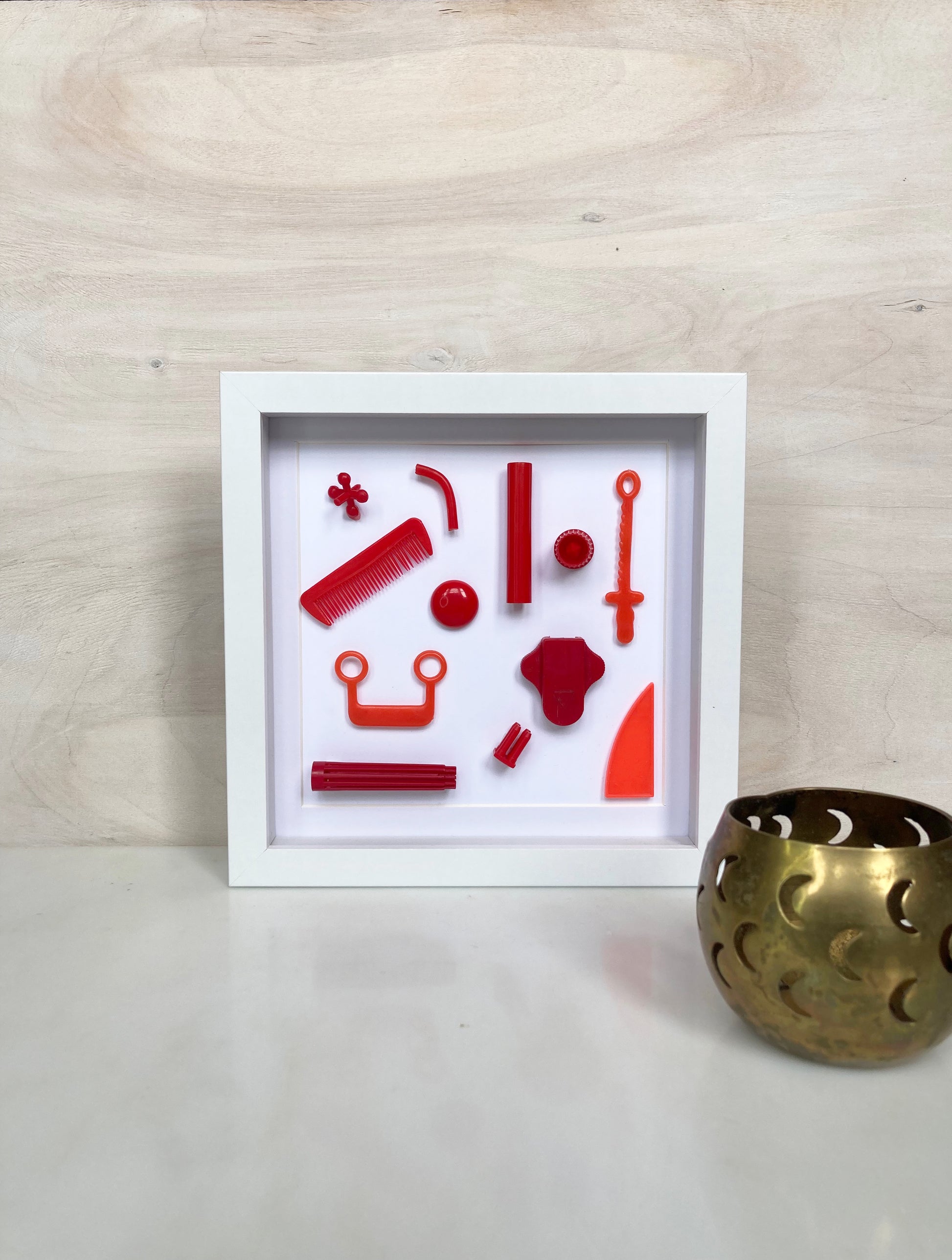 Plastic Paradise Frame in Red image 0